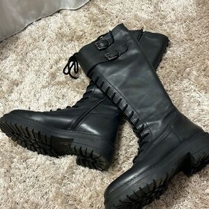 Steve Madden Black Lace Up Boots